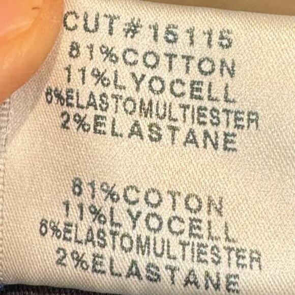 J Brand 811 Mid Rise Skinny Stretch in Icon Blue, Distressed, Women's Size 26 - Picture 4 of 5